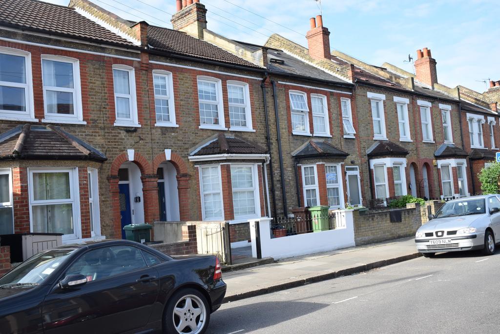 2 Bedroom Apartment, Fortescue Road 런던 외부 사진